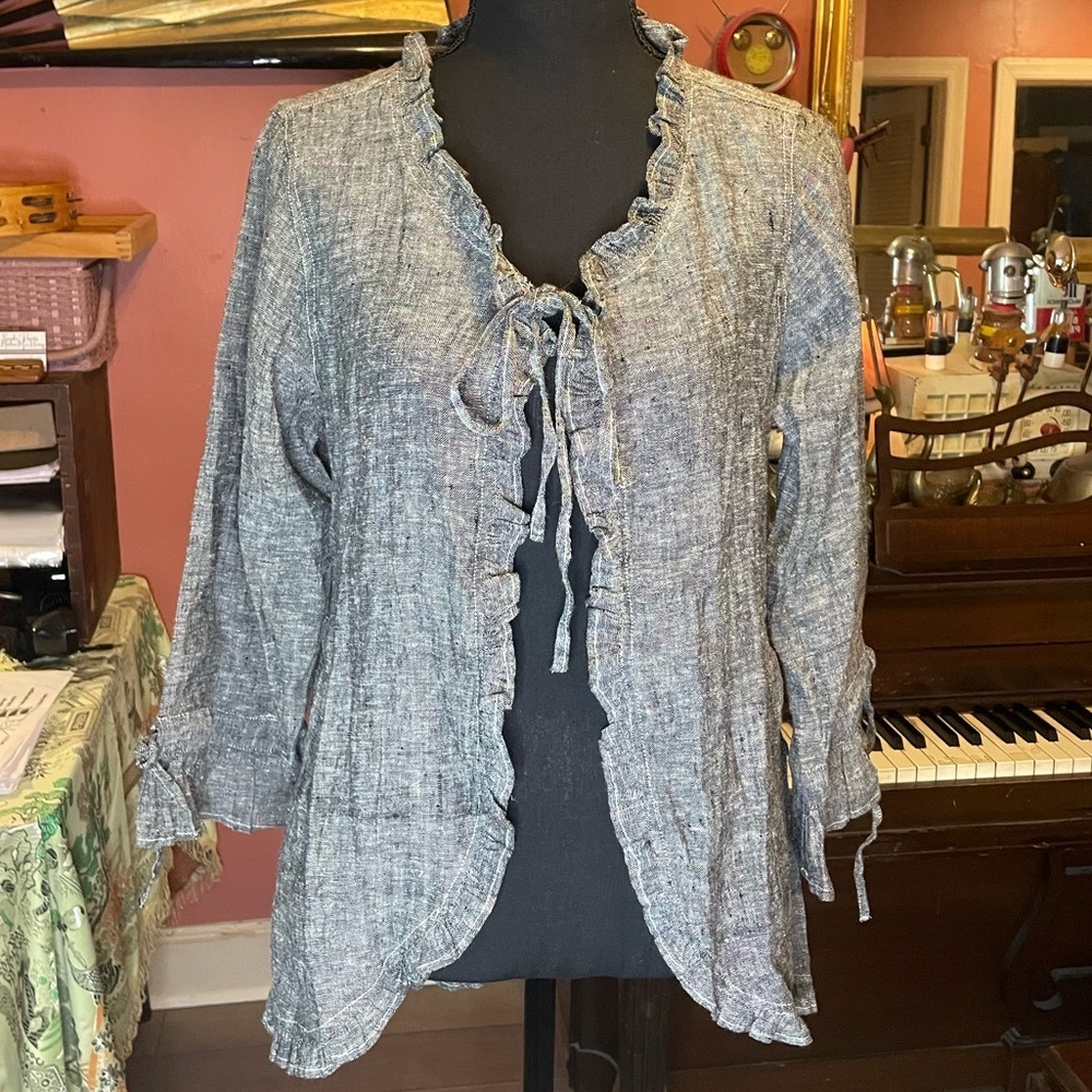 Beautiful 100 linen NWT paper lace dark grey jacket blouse Ruffle edge SMALL